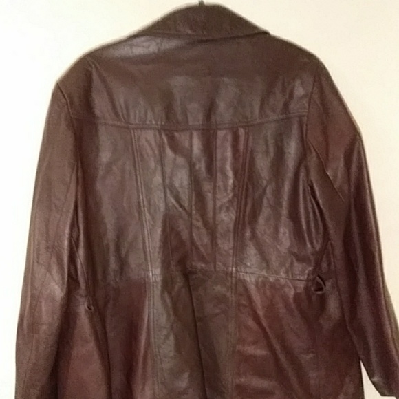 Leather jacket - Picture 2 of 2